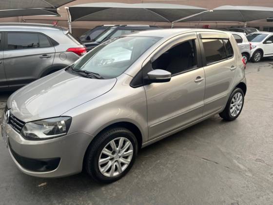 VOLKSWAGEN FOX 1.0 MI TREND 8V FLEX 4P MANUAL VOLKSWAGEN FOX 1.0 MI TREND 8V FLEX 4P MANUAL